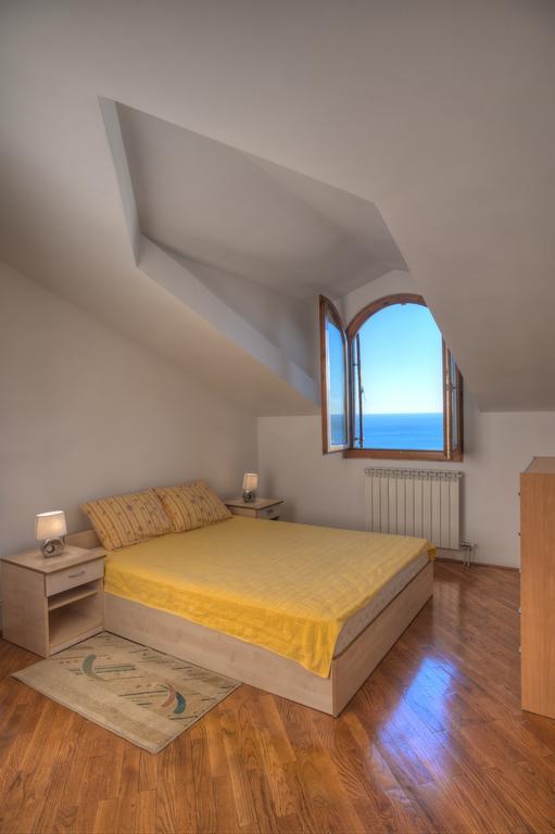 Guest House Zivkovic Sveti Stefan Bagian luar foto