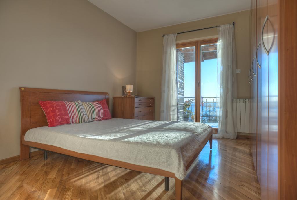 Guest House Zivkovic Sveti Stefan Bagian luar foto