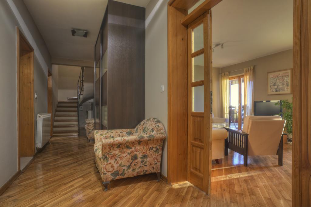 Guest House Zivkovic Sveti Stefan Bagian luar foto
