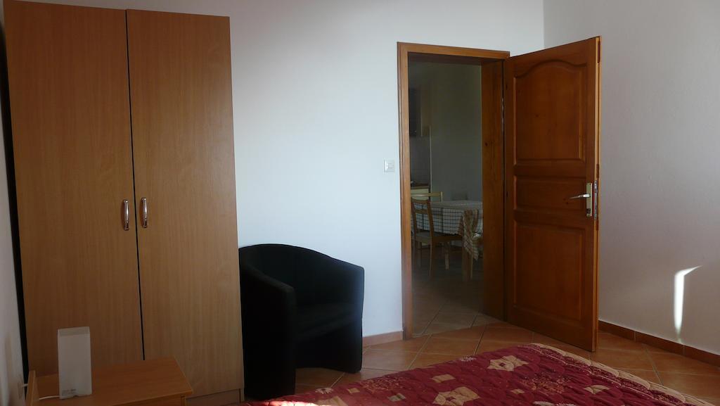 Guest House Zivkovic Sveti Stefan Bagian luar foto
