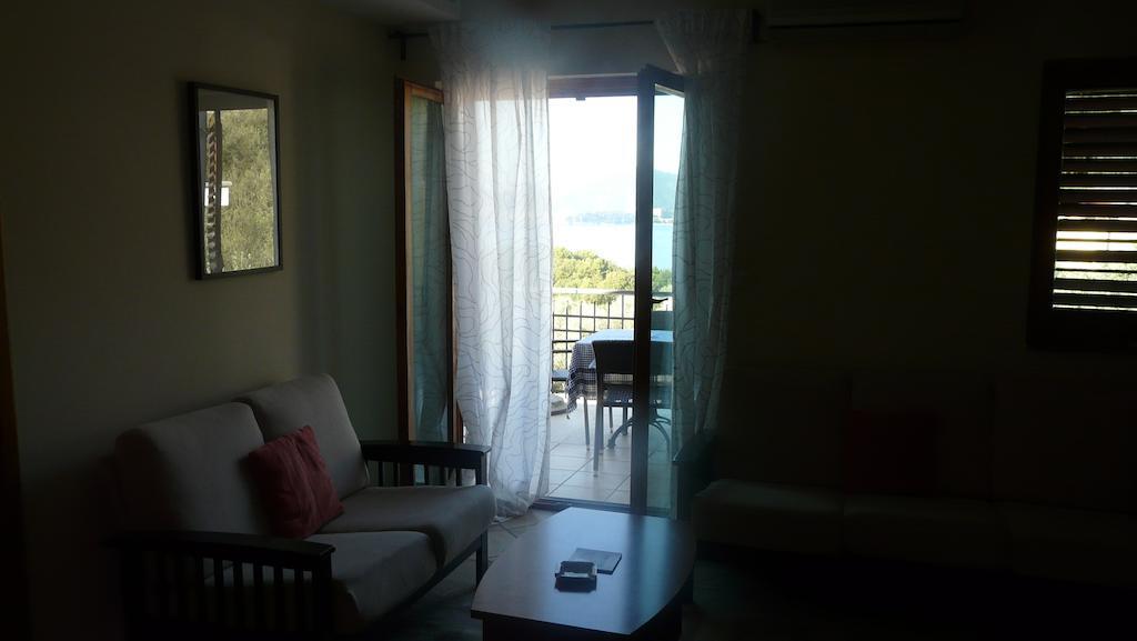 Guest House Zivkovic Sveti Stefan Ruang foto